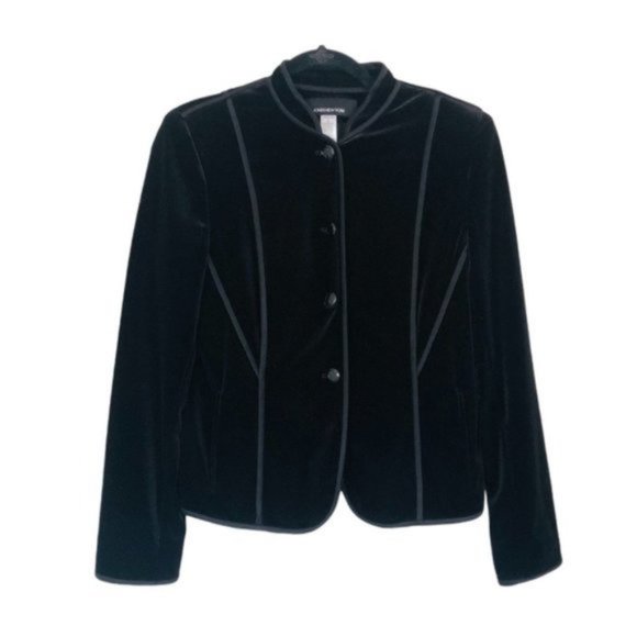 Jones New York Jackets & Blazers - Jones New York Black Jacket Stretch Velvet Size 6